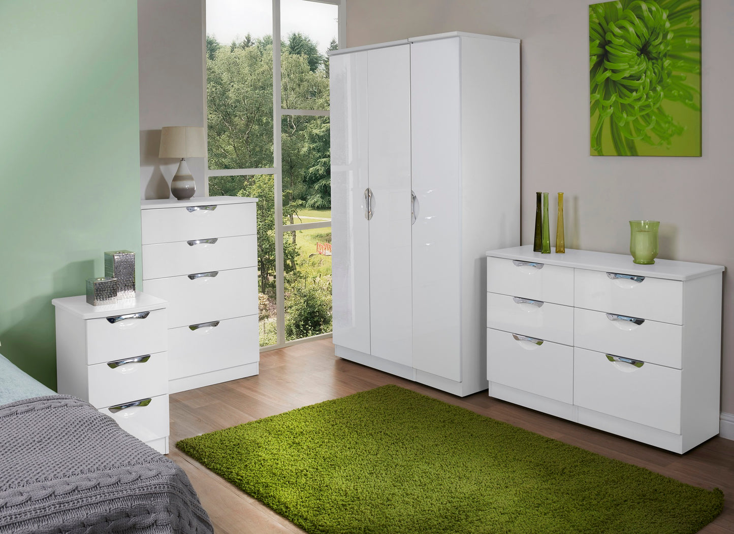 Chest of Drawers